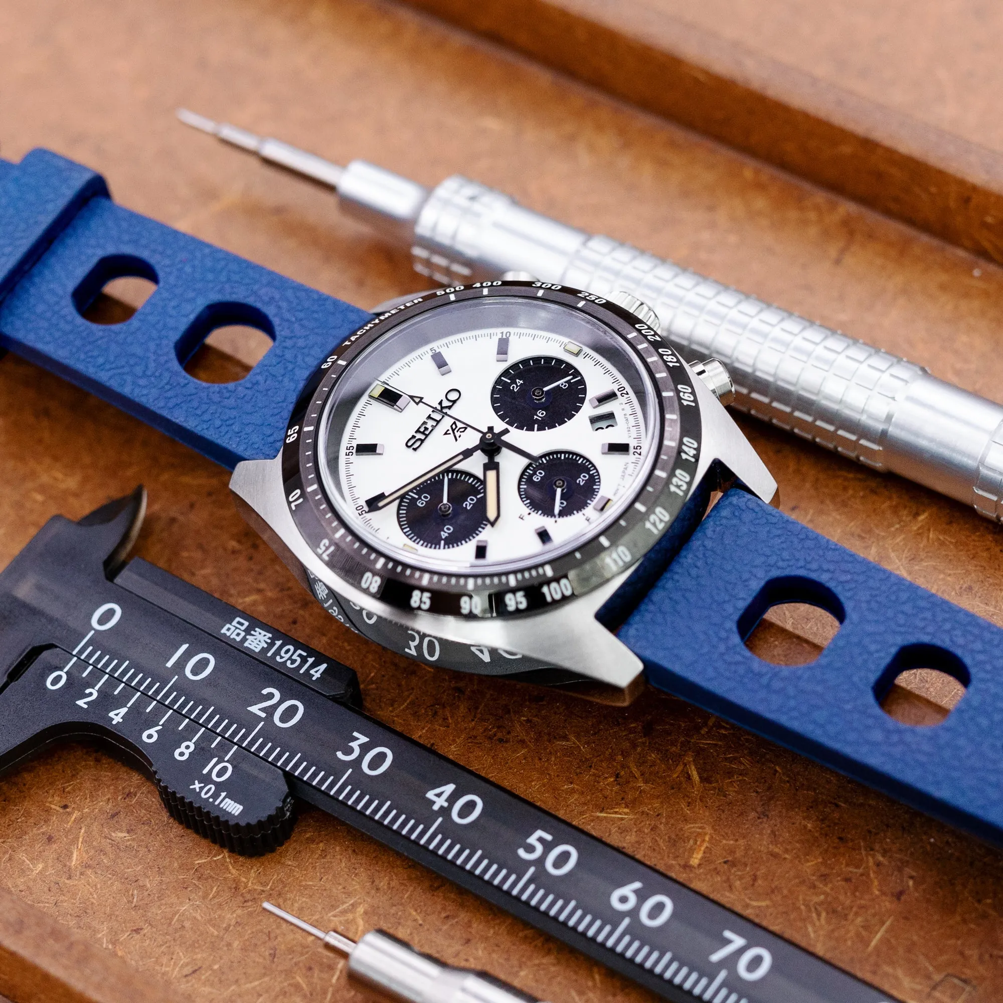 20mm Navy Blue Large Holes Rally FKM Quick Release Rubber watch band