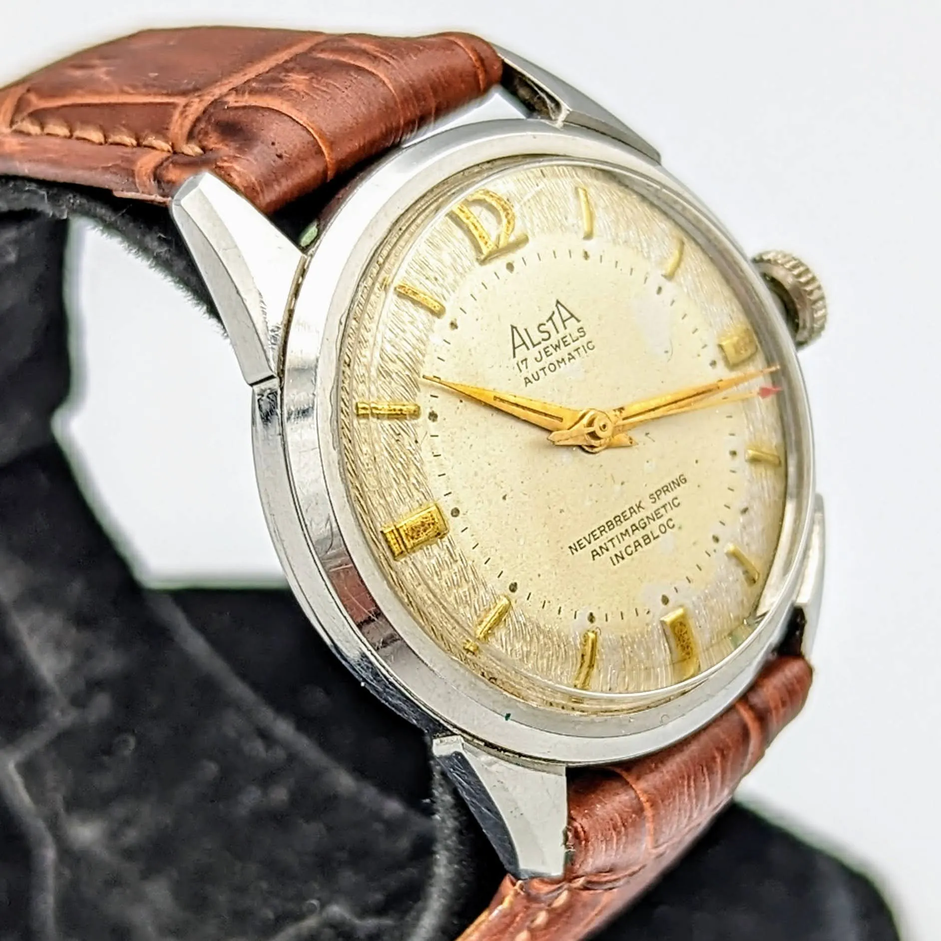 ALSTA Automatic Watch 17 Jewels Cal. HM 1560 Swiss Vintage Wristwatch