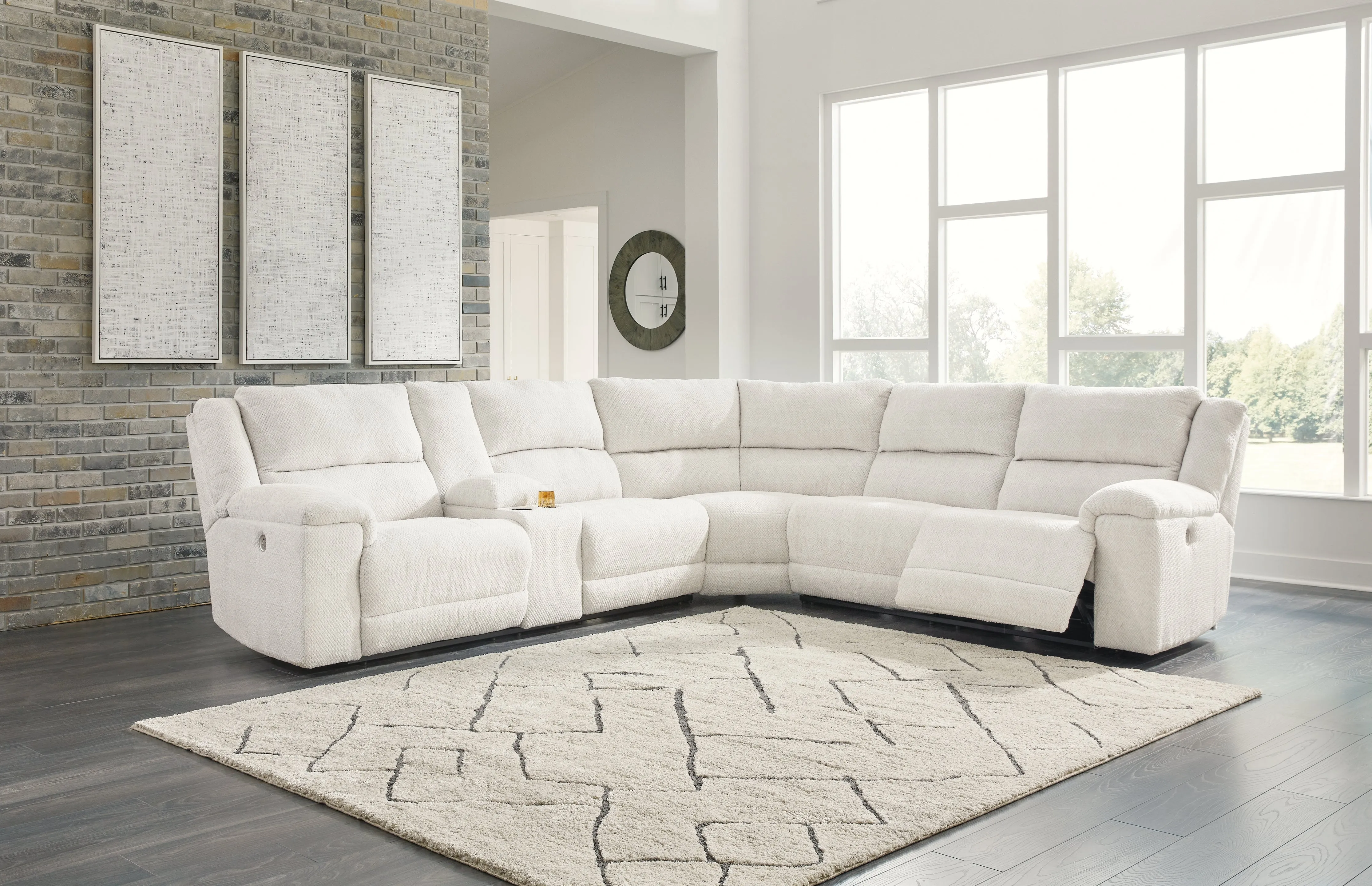 Keensburg 3-Piece Sectional with Recliner in Linen