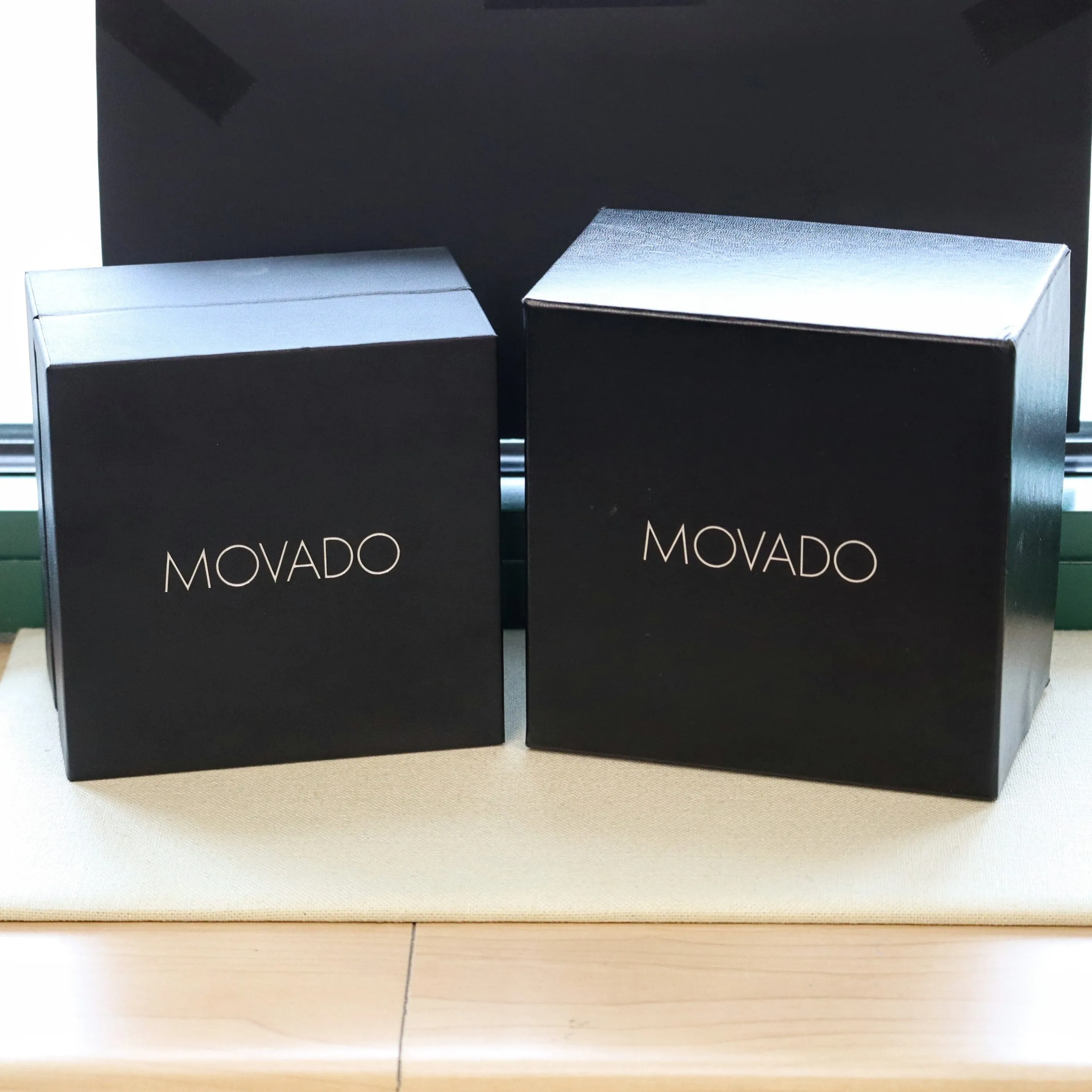 Ladies MOVADO Amorosa Watch Two-Tone Bangle Bracelet Wristwatch Ref. 81 E4 1842 - Double Box & Papers!
