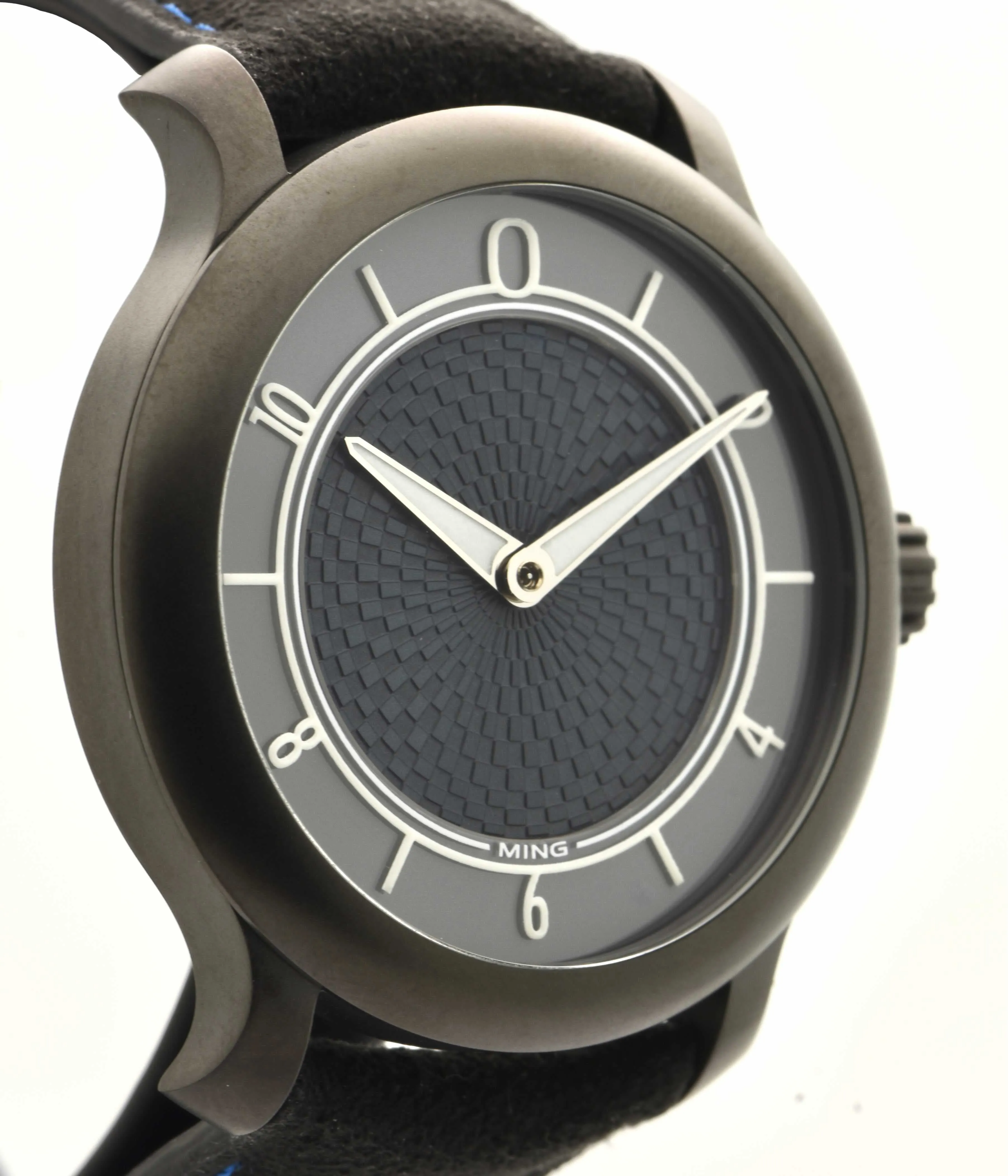 MING 17.06 Special Limited Edition