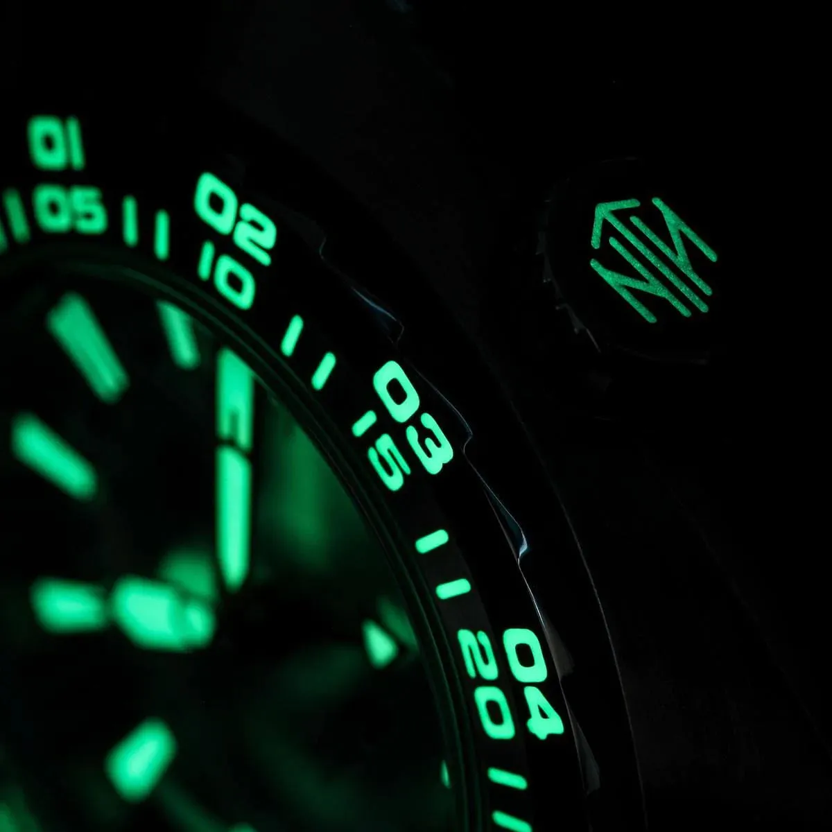 NTH DevilRay GMT Dive Watch - Date - White LIKE NEW