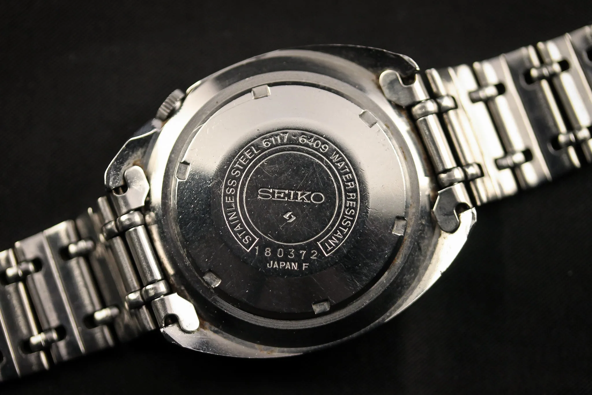 Seiko 6117-6049 World Time - White Dial