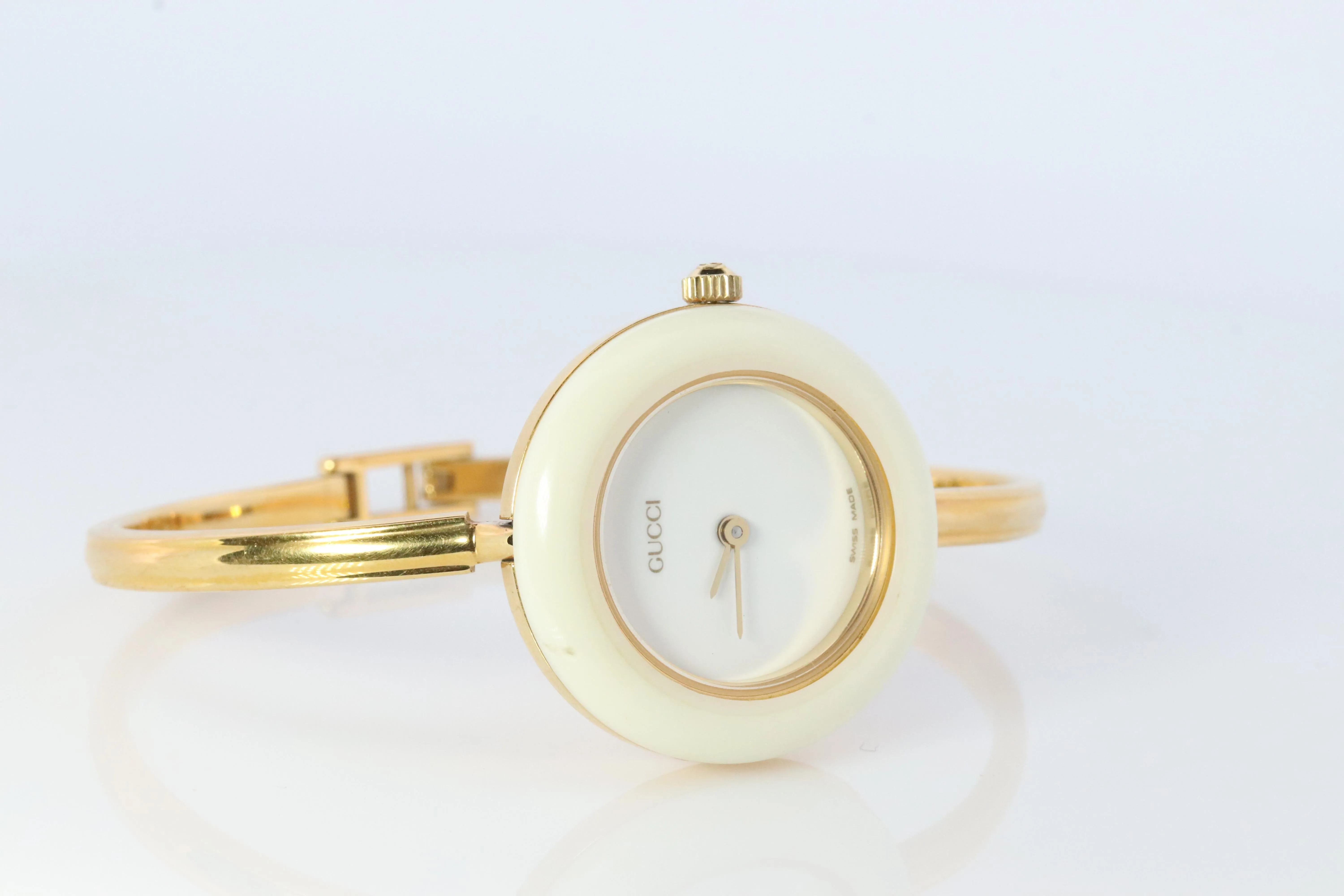 Vintage GUCCI Quartz 11/12.2  Watch. Gucci Ladies Bangle Interchange Bezel watch